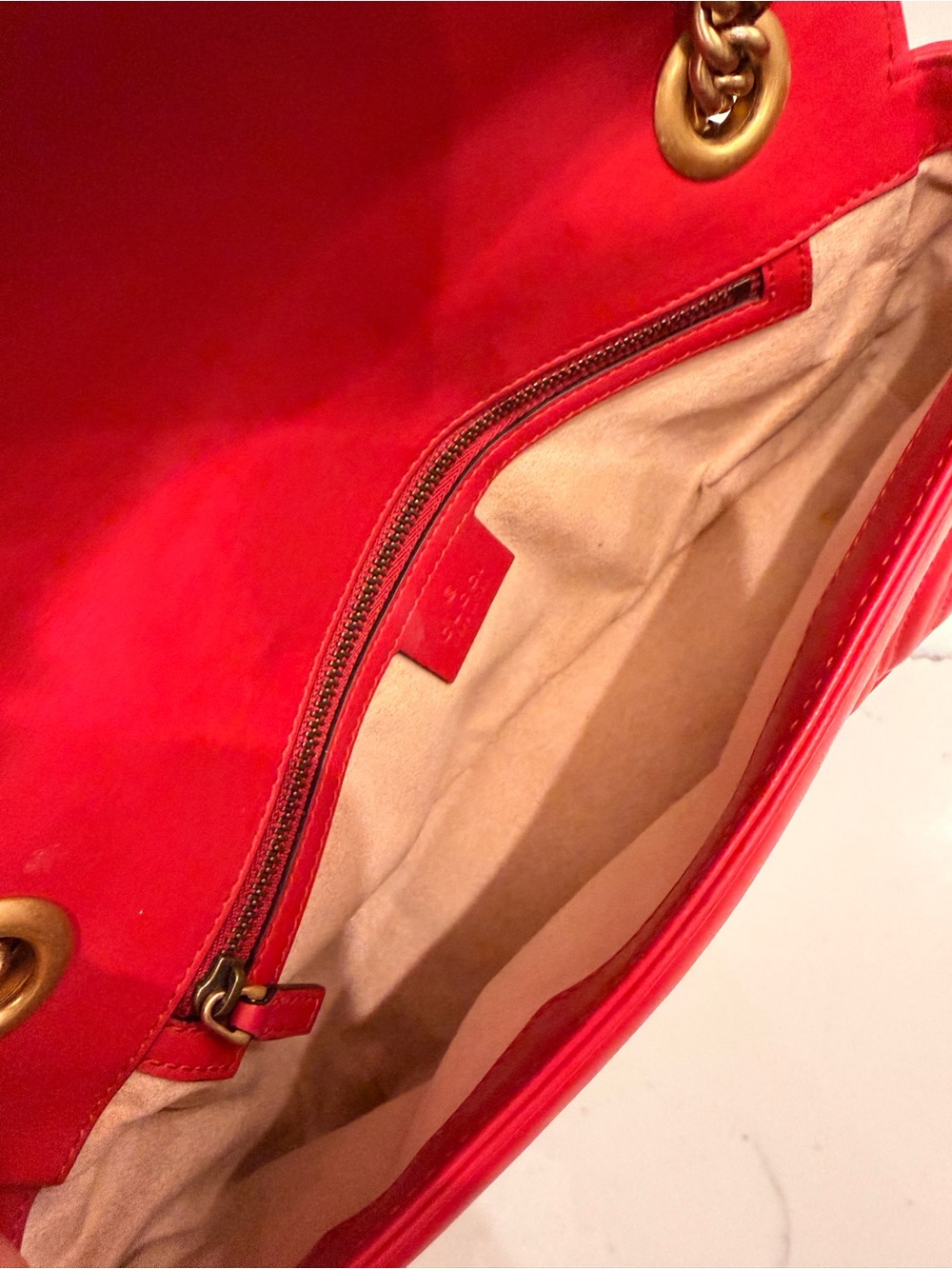 Gucci Red Quilted GG Marmont Shoulder Bag with Gold Hardware - Picture 12 of 14